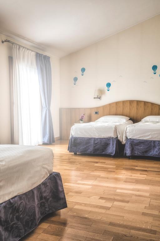 Agriturismo B&B Il Girasole 奥利亚格·迪米拉 客房 照片
