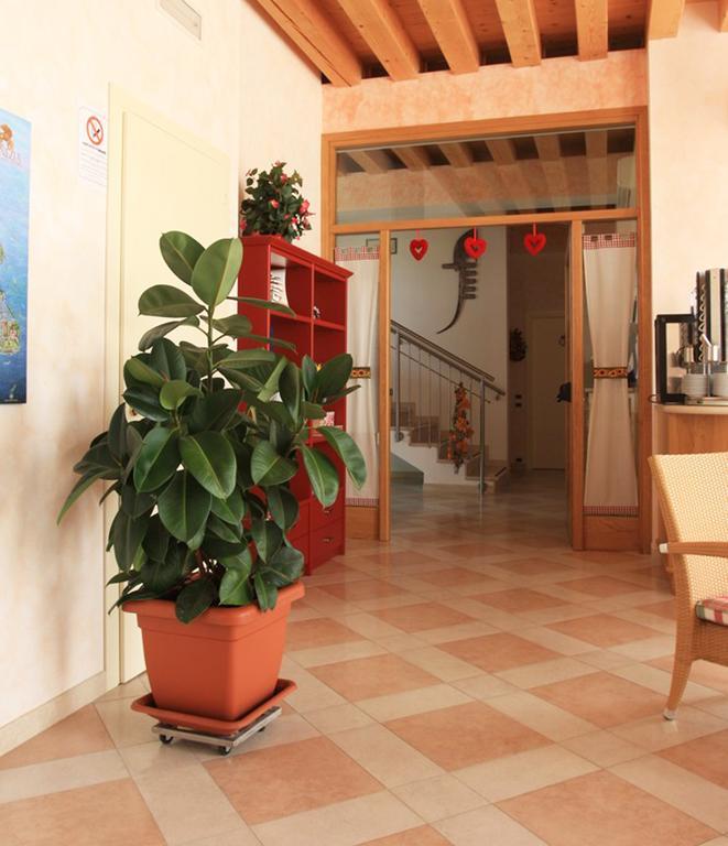 Agriturismo B&B Il Girasole 奥利亚格·迪米拉 外观 照片
